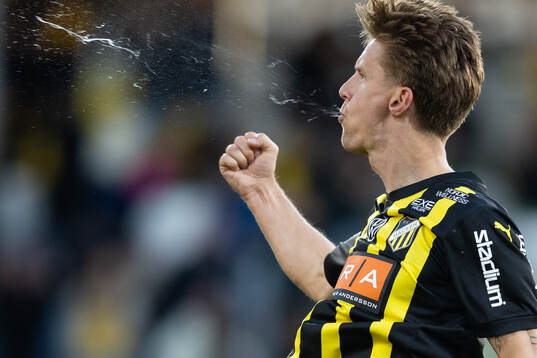 Bla gjennom flere bilder av Fotboll, Allsvenskan, Häcken - AIK