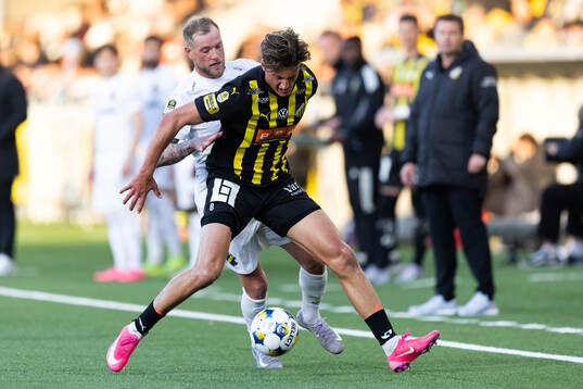 AIKs John Guidetti och Häckens Silas Andersen