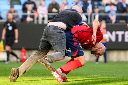 Bla gjennom flere bilder av Fotboll, Allsvenskan, IFK Göteborg - Öster