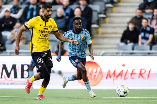 Mjällbys Abdullah Iqbal och Djurgårdens Tokmac Nguen