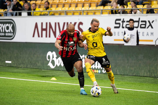 Brommapojkarnas Serge-Junior Martinsson Ngouali och Elfsborgs Niklas Hult