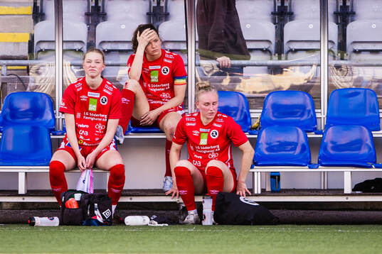 Bla gjennom flere bilder av Fotboll, Elitettan, Eskilstuna United - KIF Örebro