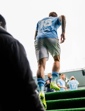 Malmö FFs Pontus Jansson gör entré inför andra halvlek