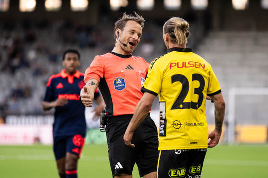Domare Kristoffer Karlsson