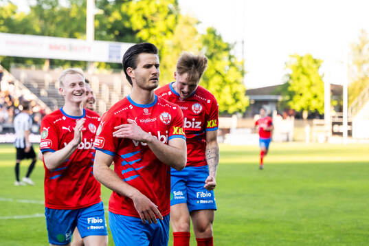 Helsingborgs Wilhelm Loeper jublar efter att gjort 1-3