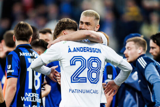 IFK Norrköpings Tim Prica och Åke Andersson jublar