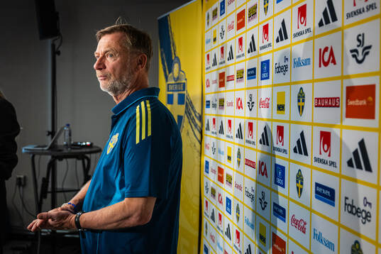 Head coach Peter Gerhardsson of the Swedish women's national football team at a press conference