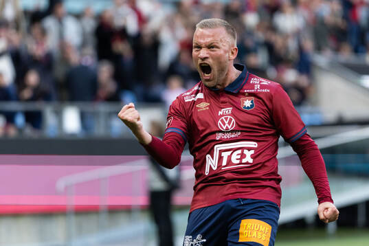 Bla gjennom flere bilder av Fotboll, Superettan, Örgryte - Sandvikens IF