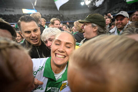 Hammarbys Alice Carlsson jublar