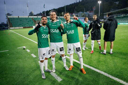 Brages Haris Brkic, Lorik Konjuhi och Noah Åstrand John jublar