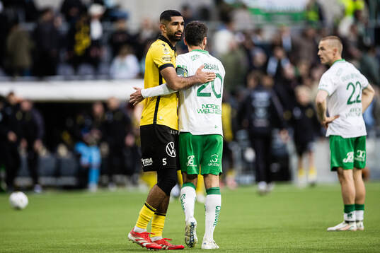 Mjällbys Abdullah Iqbal och Hammarbys Nahir Besara