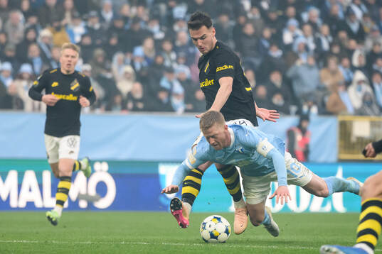 AIKs Áron Csongvai och Malmö FFs Anders Christiansen