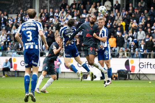 Malmö FFs Isaac Kiese Thelin och IFK Göteborgs Jonas Bager