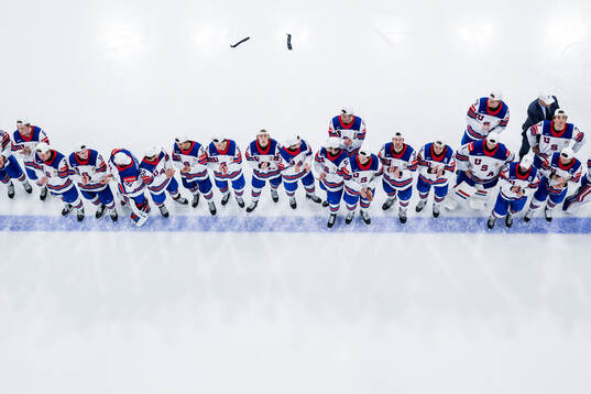 Players of USA celebrate