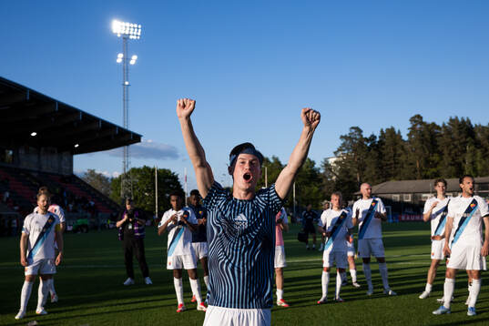 Djurgårdens Alexander Andersson jublar