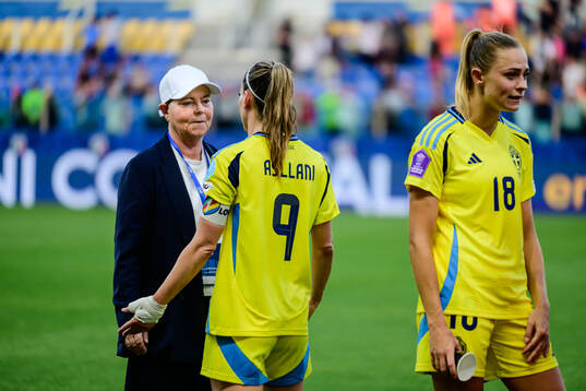 Marika Domanski Lyfors, head of the Swedish women’s national football team and Kosovare Asllani of Sweden