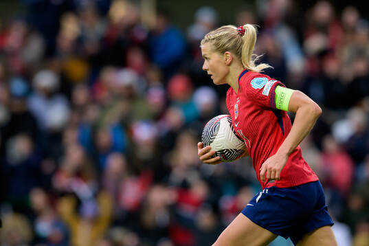Ada Hegerberg of Norway celebrates the 1-1 goal