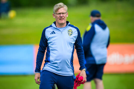 Coach Head Anders Bengtsson of Sweden