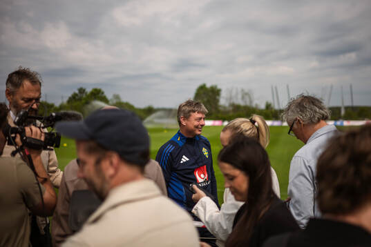 Head coach Jon Dahl Tomasson of the Swedish national