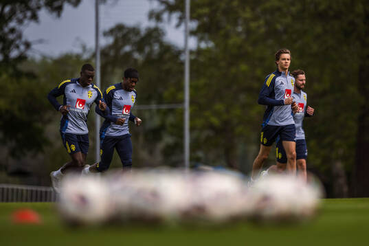 Ken Sema, Anthony Elanga and John Mellberg of the Swedish