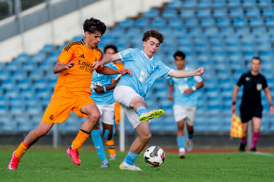 Real Madrids Victor Manuel Plazas Hidalgo och Malmö FFs