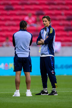 Momodou Sonko and John Mellberg of Sweden