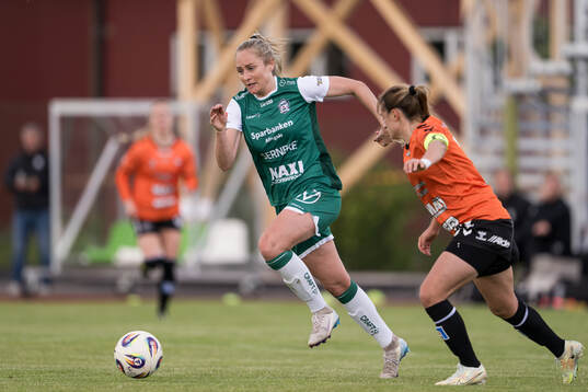 Alingsås Karin Lundin och Kristianstads Emma Petrovic