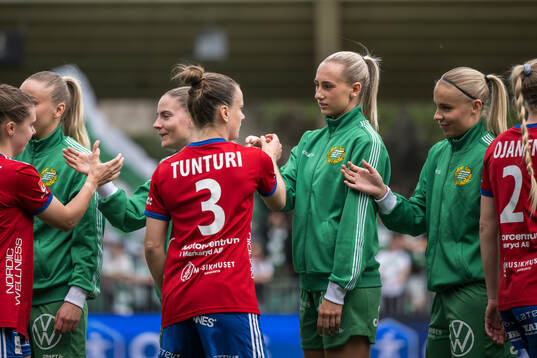 Hammarbys Ellen Wangerheim och Vittsjös Julia Tunturi