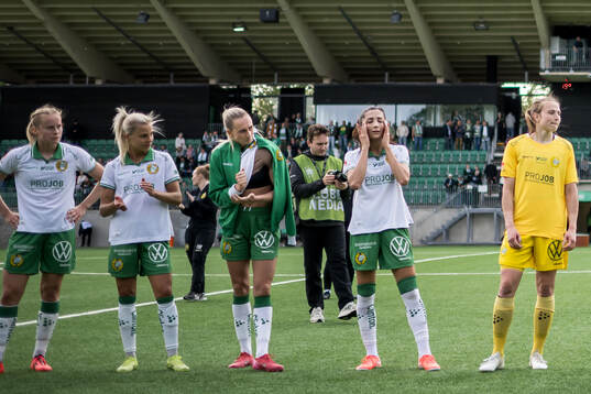 Hammarbys Lotta Ökvist, Ellen Wangerheim , Nadia Nadim och
