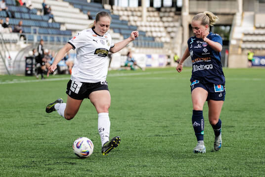 Häckens Alice Bergström och Linköpings Maria Olafsdottir