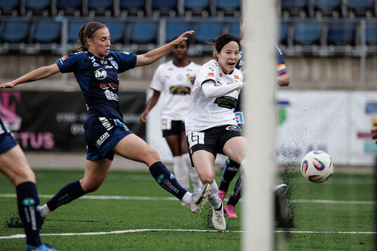 Linköpings Vilma Koivisto och Häckens Hikaru Kitagawa