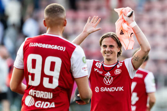 Sandvikens IFs Johan Arvidsson jublar