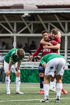 Örgrytes Tobias Sana jublar