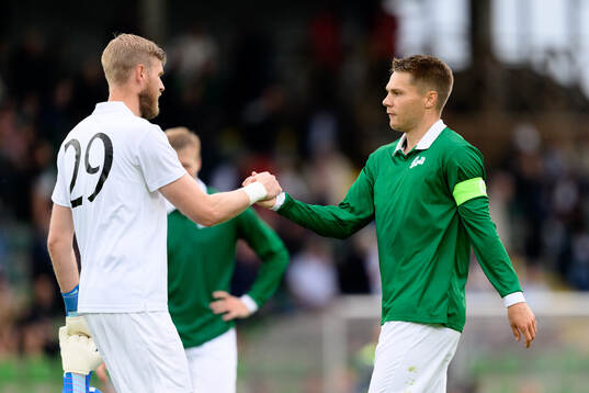 Varbergs Fredrik Andersson och Gustav Broman jublar