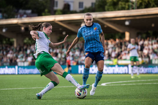 Hammarbys Smilla Vallotto och Djurgårdens Ebba Hed