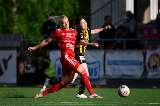 Piteås Wilma Carlsson och Häckens Hikaru Kitagawa
