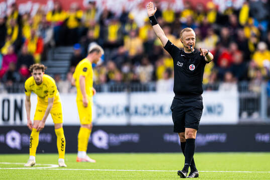 Ola Hobber Nilsen, referee