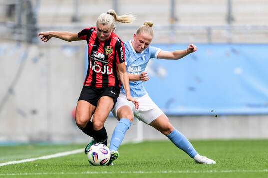 Brommapojkarnas Ellen Toivio och Malmö FFs Tuva Skoog