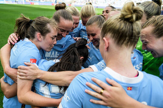 Malmö FFs Ines Belloumou jublar