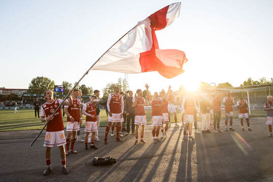 Sandviken spelarna jublar