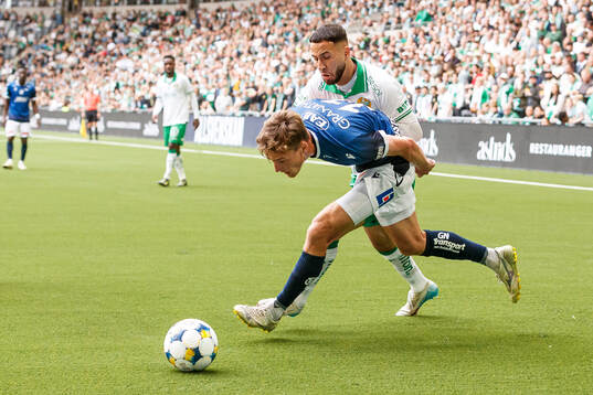 Halmstads Villiam Granath och Hammarbys Abdelrahman Boudah