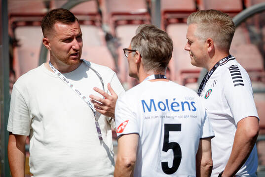 Örebros sportchef Enes Ahmetovic, ordförande Lars Larsen