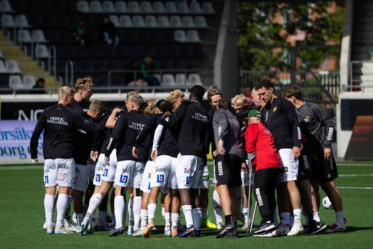 GAIS spelare och ledare samlade