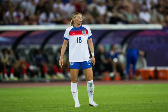 Chloe Kelly of England