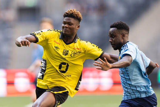 Elfsborgs Terry Yegbe och Djurgårdens Tokmac Nguen