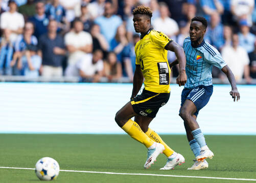 Elfsborgs Terry Yegbe och Djurgårdens Tokmac Nguen