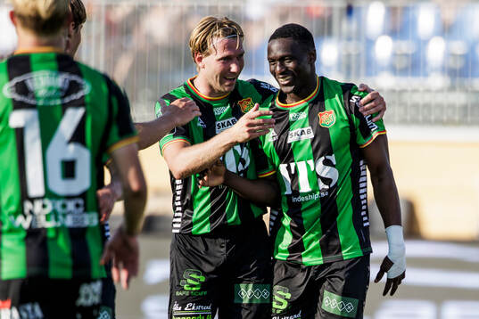 GAISs August Wängberg och Ibrahim Diabate jublar