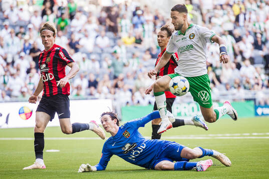 Brommapojkarnas målvakt Leo Cavallius och Hammarbys