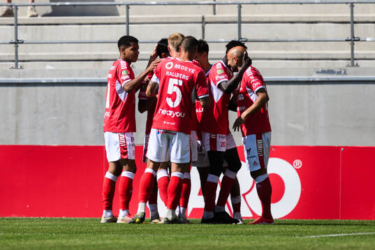 Kalmars spelare jublar