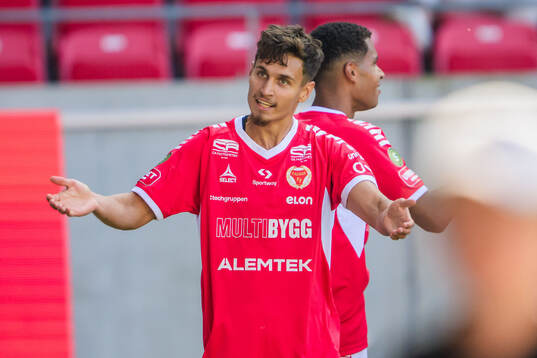 Kalmars Camil Jebara jublar